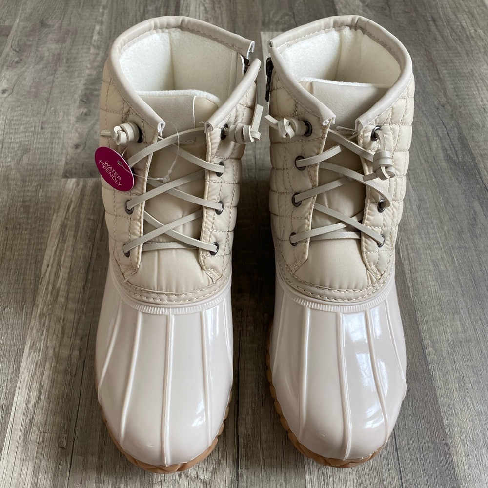 BRAND NEW boots